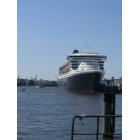 qm2_hh01.jpg